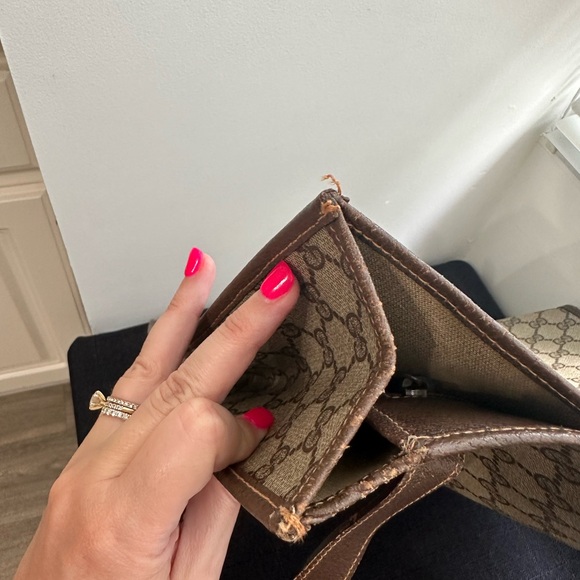 Gucci Supreme Monogrammed Tote - Picture 7 of 7